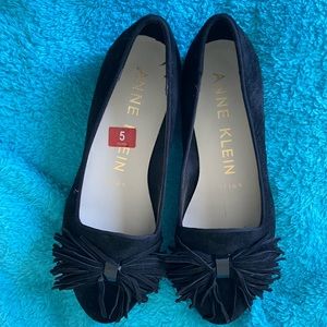Anne Klein flats size 5
